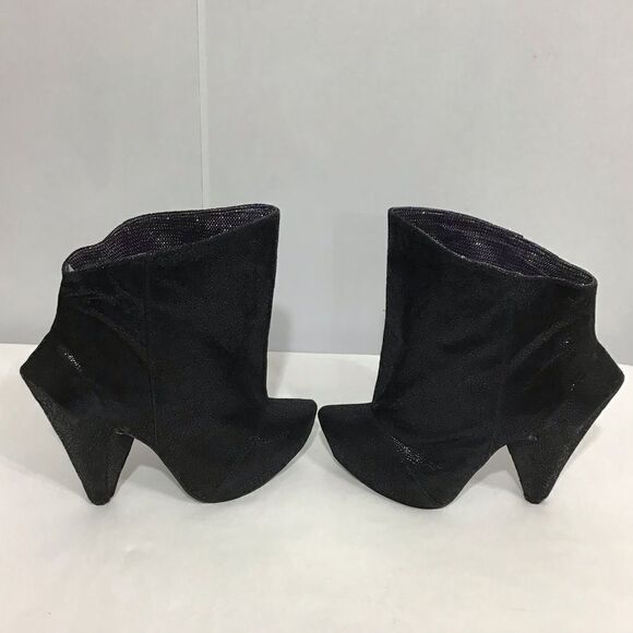Irregular Choice Black Leather Anna Bell Trolley Chunky Heel Platform Ankle Boot - Picture 6 of 16